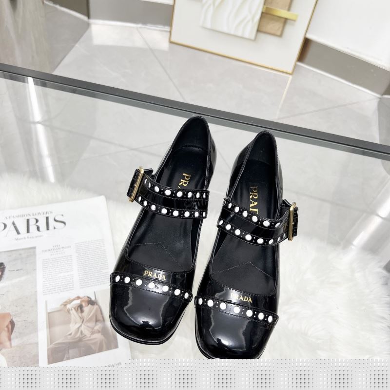 Pra*a high heels